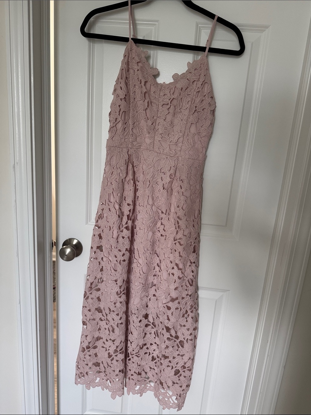 Express Dusty Pink Lace Midi Dress with Spaghetti Straps